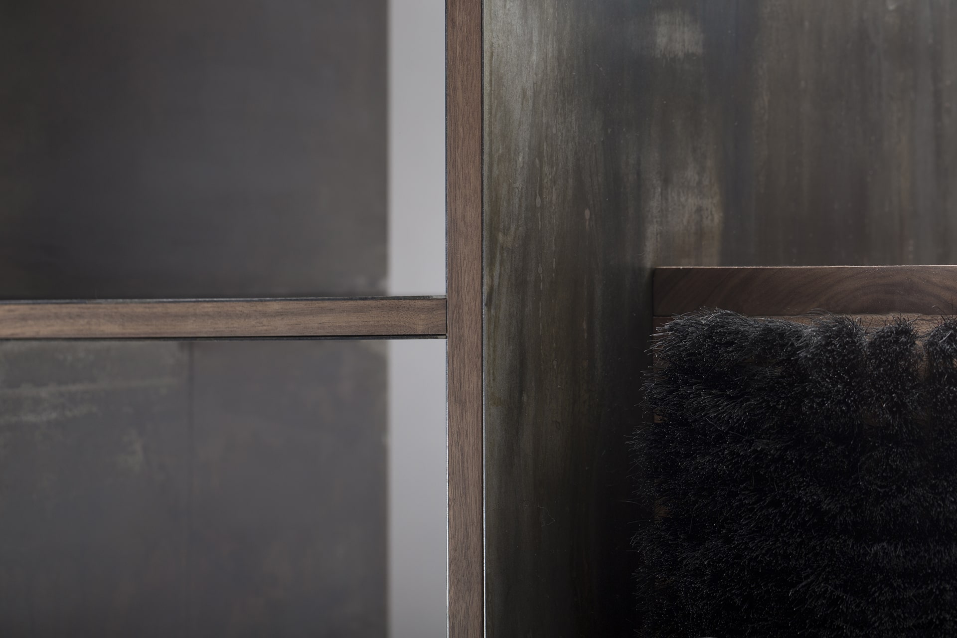 ROOTS CONSOLE