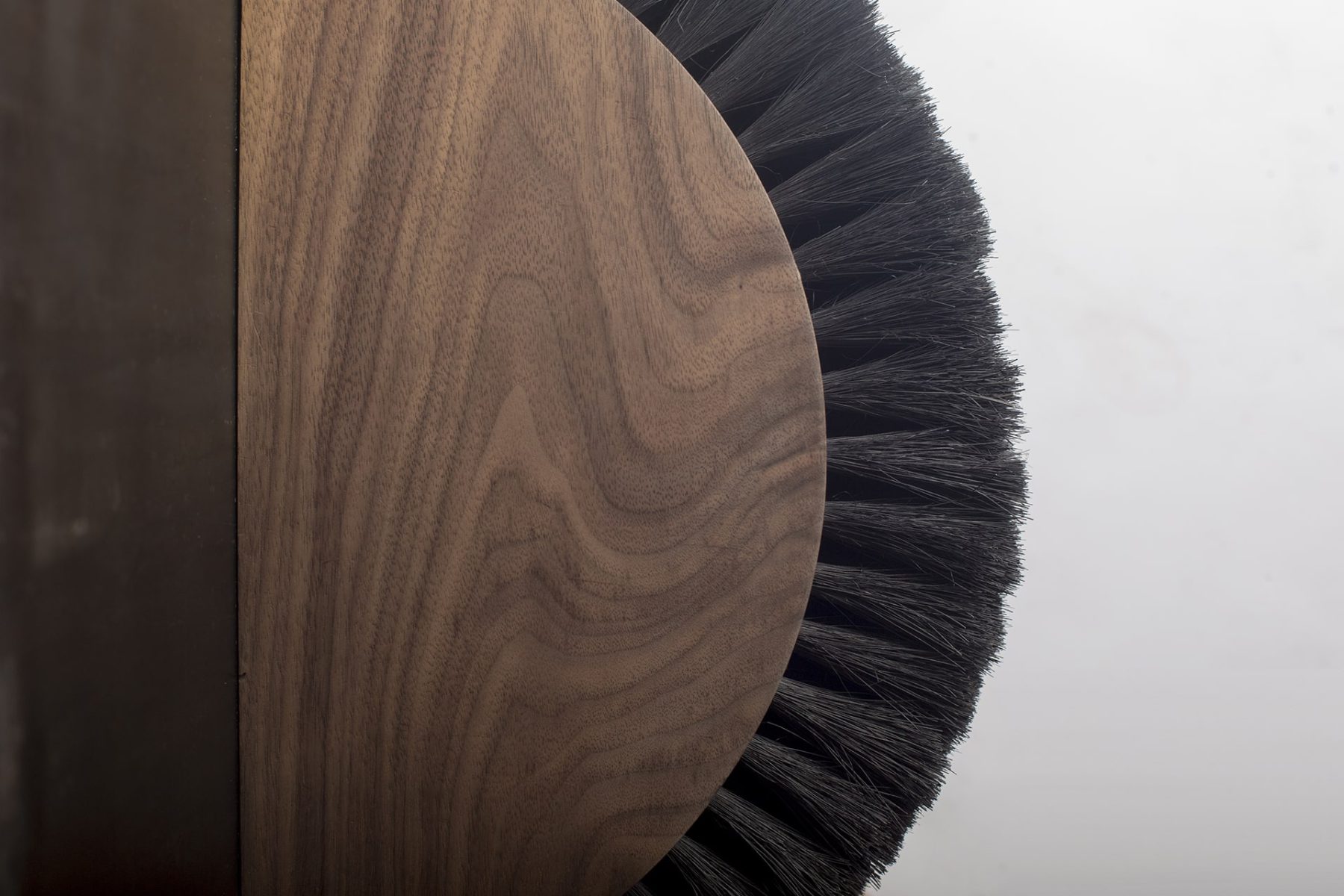 ROOTS CONSOLE