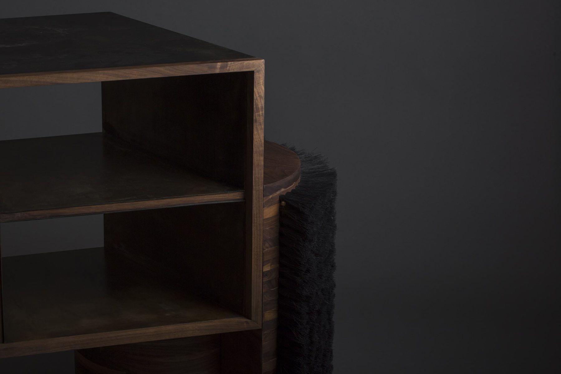 ROOTS CONSOLE