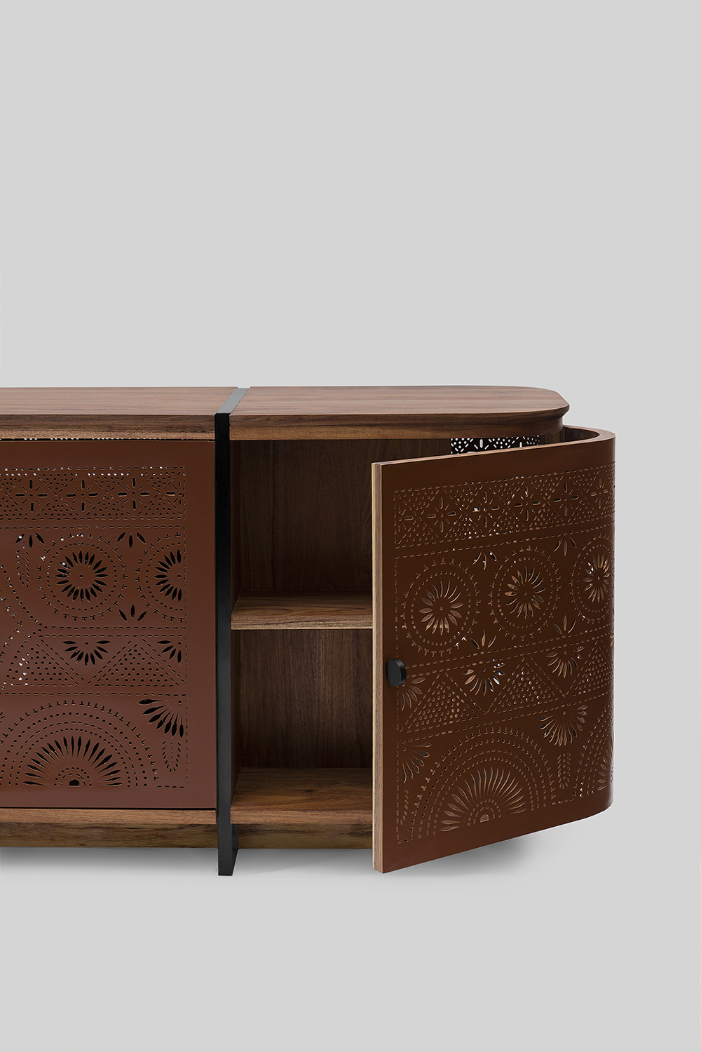 HUIXCOLOTLA CONSOLE (BROWN)