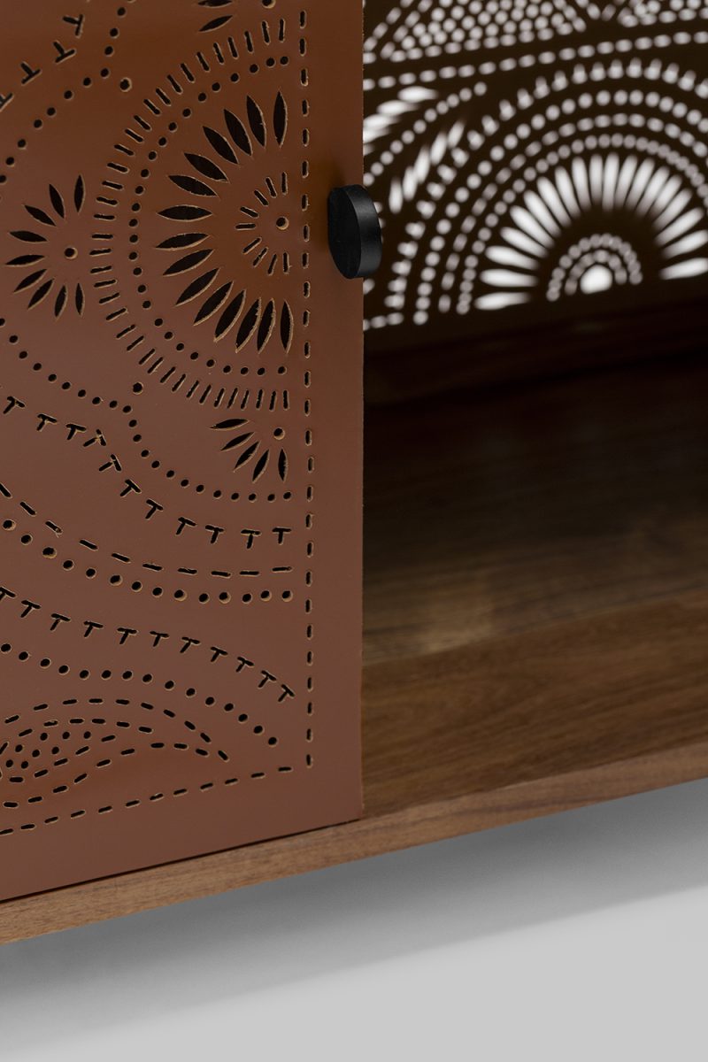 HUIXCOLOTLA CONSOLE (BROWN)