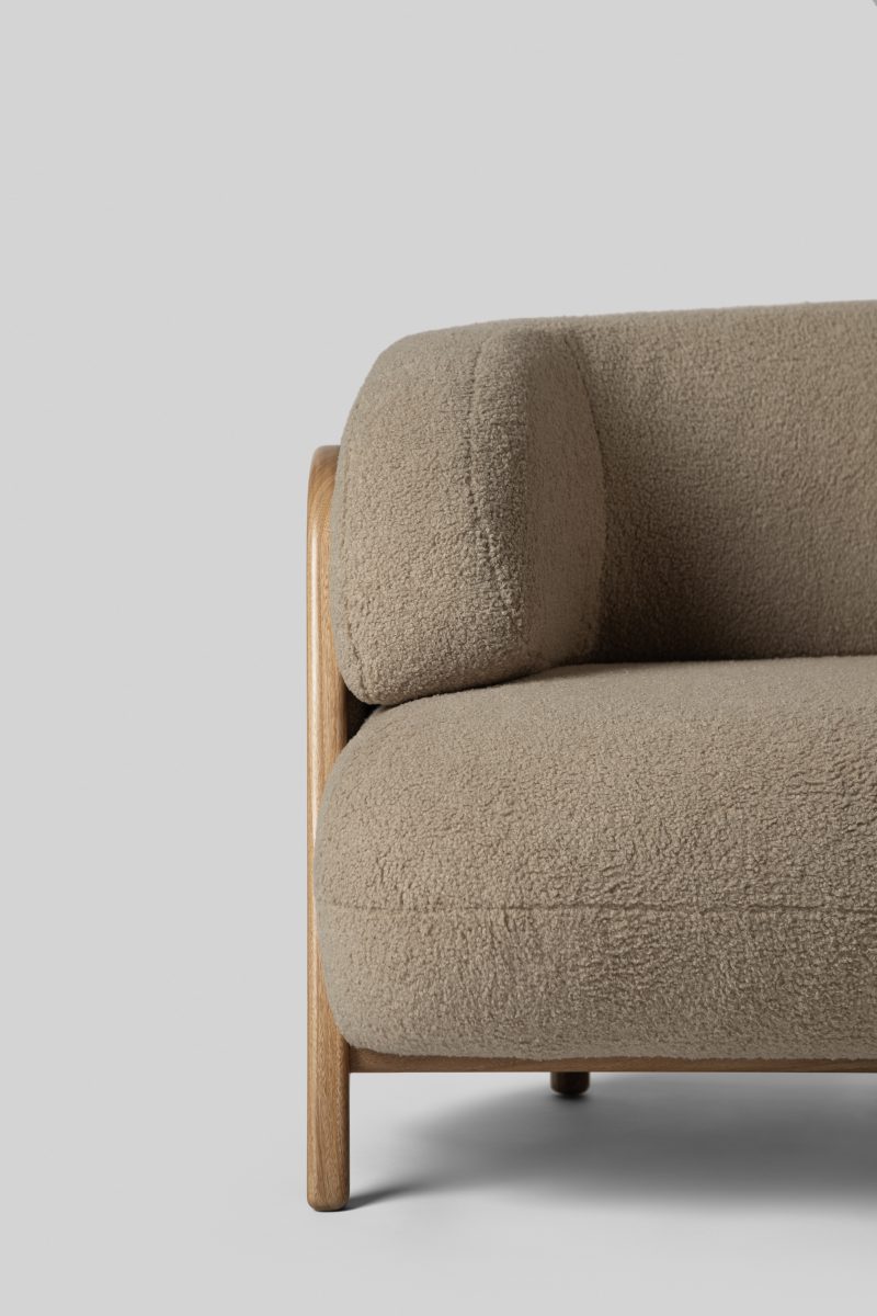 VAGO ARMCHAIR