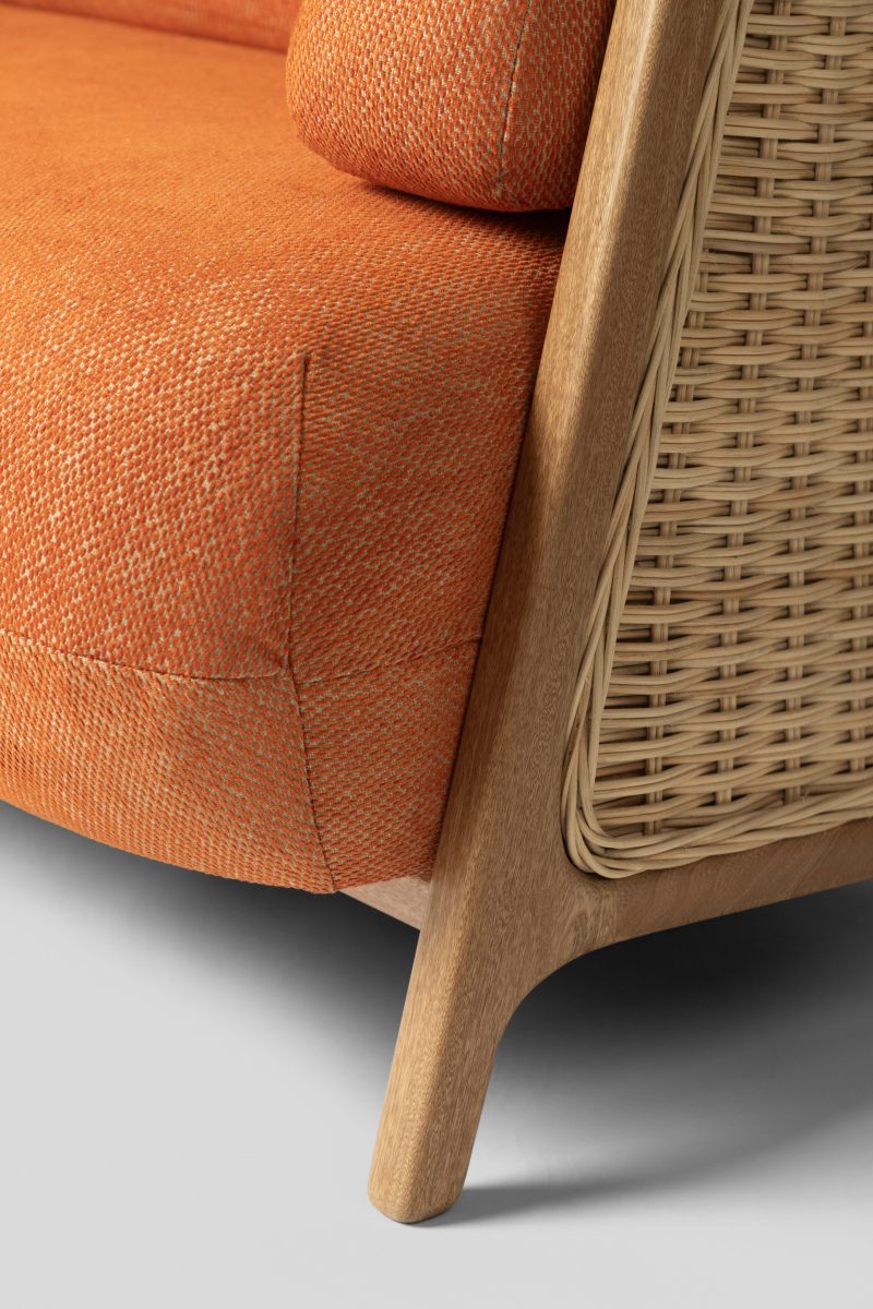 VAGO LOVESEAT