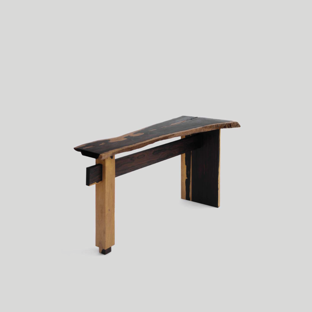 ZIRICOTE Table
