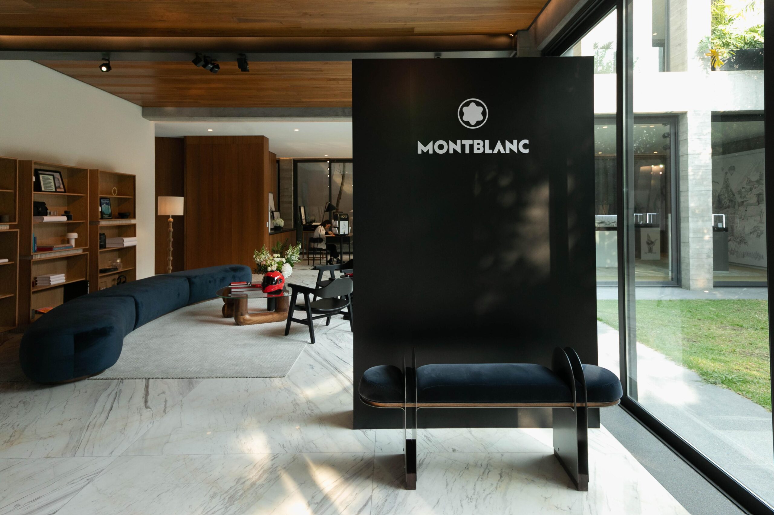LOUIS VUITTON OBJETS NOMADES